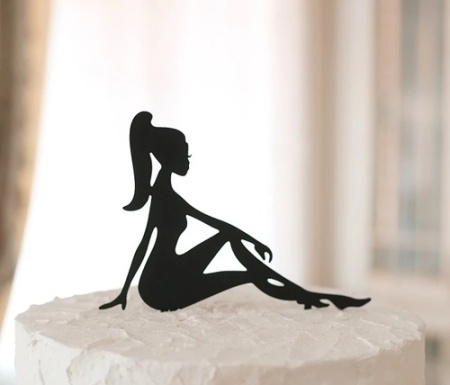 Топпер Девушка сидит