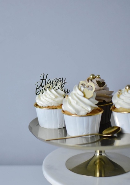 Форма Маффин с ламинацией золото/белый 50х40 белые 25 шт