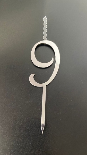 Топпер-свеча для торта Цифра 9 Серебро