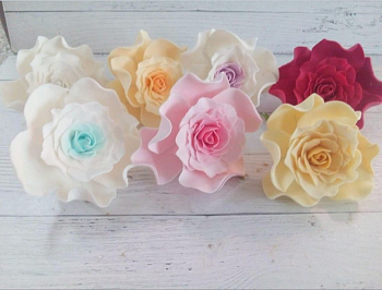 Украшение сахарное Роза с приставным листом 1 шт